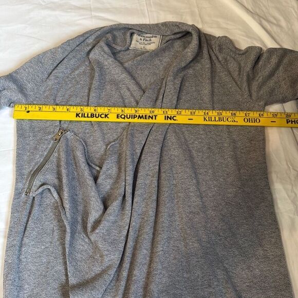 Abercrombie and Fitch womens asymetrical side zip sweater gray size small cozy s - Picture 11 of 11